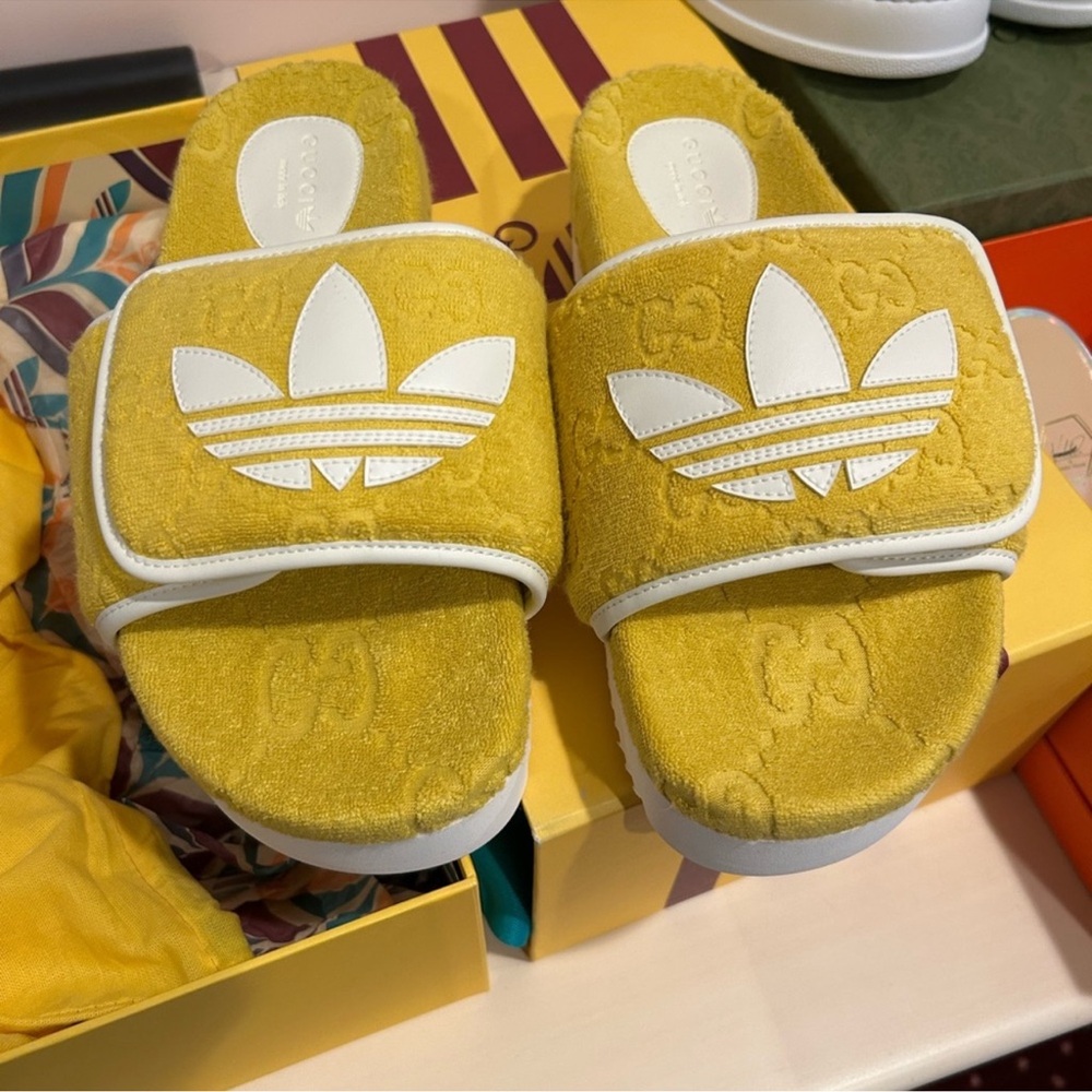 Women’s Gucci X Adidas monogram Terry slide size 38 made in Italy - Picture 6 of 11